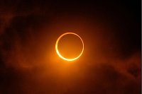 Die ringförmige Sonnenfinsternis ist auch von Argentinien aus zu sehen - © Natacha Pisarenko/AP/dpa