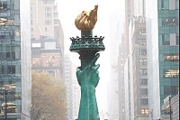 Der Umzugswagen der New Yorker Freiheitsstatue bei der Macy's Thanksgiving Day Parade. - © Heather Khalifa/FR172147 AP/AP