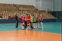 Die Handballerinnen des Hermann-Vöchting-Gymnasiums haben es in die Endrund von "Jugend trainiert für Olympia" geschafft. - © Dominic Behde
