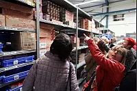 LZ-Leser besuchen die Detmolder Duftmanufaktur Taoasis. - &copy; Bernhard Preuss