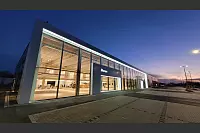 Mense, einer der gr&ouml;&szlig;ten Autoh&auml;ndler der Region, b&uuml;ndelt sein VW-Gesch&auml;ft an einem neuen Standort am G&uuml;tersloher H&uuml;ttenbrink. - &copy; Ludger Osterkamp