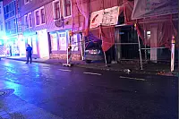 Der Wagen fuhr ein ein Ladengesch&auml;ft auf der Westerbachstra&szlig;e in H&ouml;xter - &copy; Simone Kube