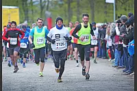 Mehr als 7.000 L&auml;ufer starteten zum 45. Hermannslauf am Hermannsdenkmal in Detmold. - &copy; Sarah Jonek