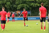 Trainingsauftakt der SpVgg Bad Pyrmont, dem neuen Klub von David Odonkor. Der 33-Jährige unterzeichnete beim niedersächsischen Landesligisten einen Zweijahresvertrag bis 2019. - © Niklas Böhmer