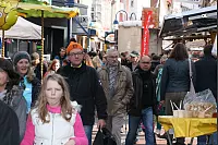 Am Wochenende schlenderten zahlreiche Menschen &uuml;ber den Fr&uuml;hjars-Markt in Lage - &copy; Sandra Castrup