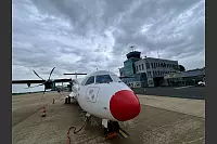 Von der dänischen Airline DAT least Skyhub PAD die ATR72. Sie ist für die Route nach Bayern in Paderborn stationiert. 70 Passagiere kann der Flieger aufnehmen. - © Jens Reddeker