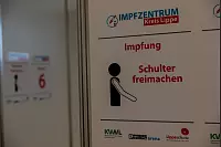 So sieht es im Impfzentrum Lippe aus. - © Jannik Stodiek