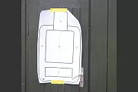 Auf solche Papierziele üben die Soldaten. Bei der Übung sind sie angehalten, den Oberkörper (B) zu treffen. - © Justus Rahn