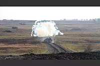 Nach dem Abwurf von Nebeltöpfen entstehen regelrechte Wände aus Rauch - © Vera Gerstendorf-Welle