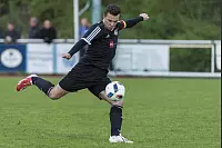 Im Lipperderby muss der RSV Barntrup eine bittere 0:1-Heimniederlage vor rund 200 Zuschauern gegen den Blomberger SV einstecken. - © Egon Penner