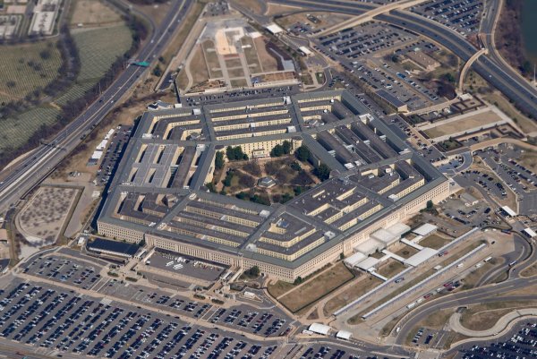 Die NSA ist für die Überwachung und Entschlüsselung elektronischer Kommunikation zuständig - und untersteht dem Pentagon. (Archivbild) - © Patrick Semansky/AP/dpa