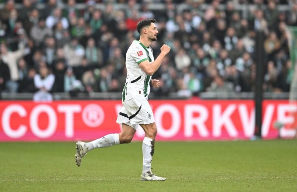 Gladbachs Tim Kleindienst hat vorerst keine Wechselpläne, aber auch bisher laut eigener Aussage keine Angebote. - © Carmen Jaspersen/dpa