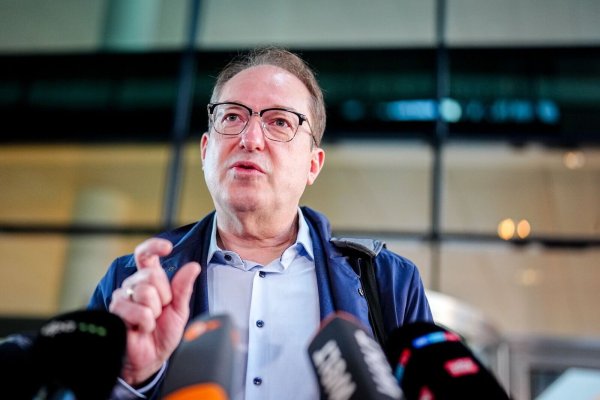 Die Schlusskurve der Verhandlungen ist laut CSU-Landesgruppenchef Alexander Dobrindt in Sicht - wenn auch noch nicht erreicht. - © Kay Nietfeld/dpa