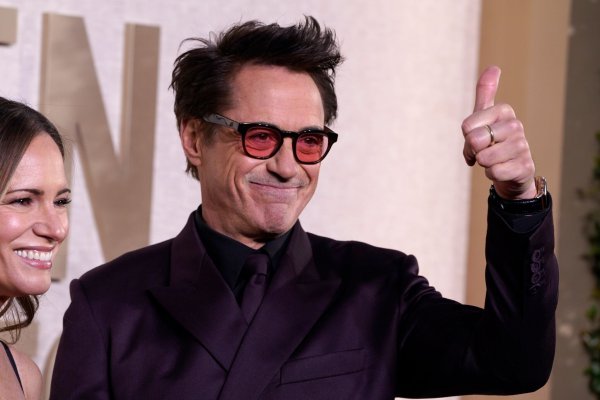 Robert Downey Jr. feiert einen runden Geburtstag. (Archivbild) - © Jordan Strauss/Invision via AP/dpa
