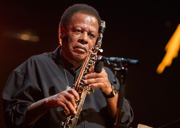 Jazz-Musiker Wayne Shorter ist tot. - © Anthony Anex/KEYSTONE via epa/dpa