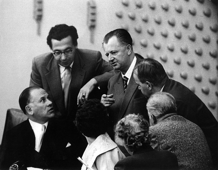 Partei-interne Probleme führen sieben konservative Abgeordnete von GB/BHE zur Union. (Archivbild) - © picture-alliance / dpa