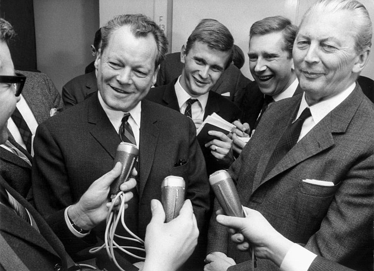 Das Kabinett Kiesinger bildete die erste Große Koalition auf Bundesebene. (Archivbild) - © picture alliance / dpa