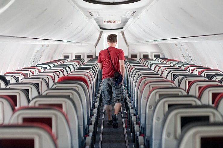 Das zentrale Element bei der Überwindung einer Flugangst ist die Konfrontation. Viele Flugangst-Seminare enden deshalb mit einem tatsächlichen Flug. - © Klaus-Dietmar Gabbert/dpa-tmn