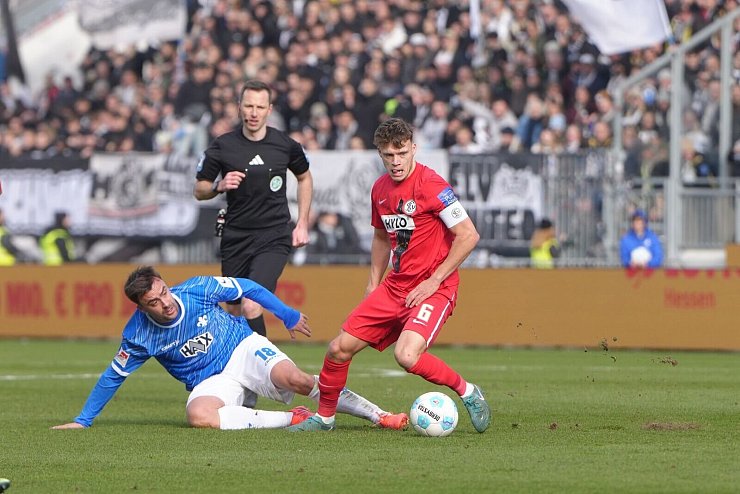 Der SV Darmstadt 98 wartet weiter auf den Befreiungsschlag. - © Thomas Frey/dpa