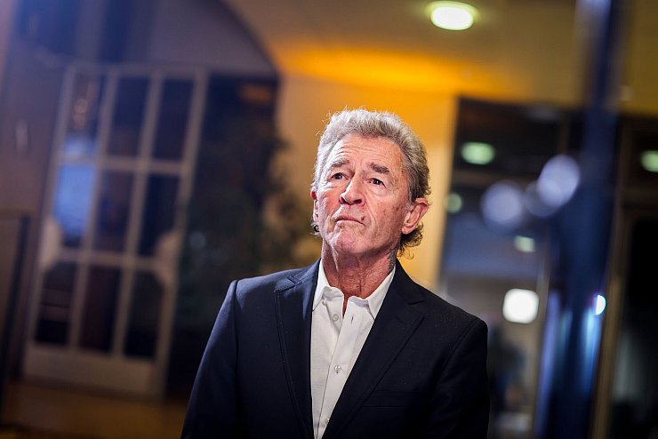 Der Sänger Peter Maffay engagiert sich seit Jahren gegen Antisemitismus - © Christoph Reichwein/dpa