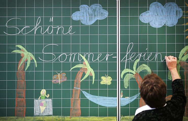 Acht verschiedene Starttermine für Sommerferien gibt es in Deutschland. (Symbolbild) - © Ina Fassbender/dpa
