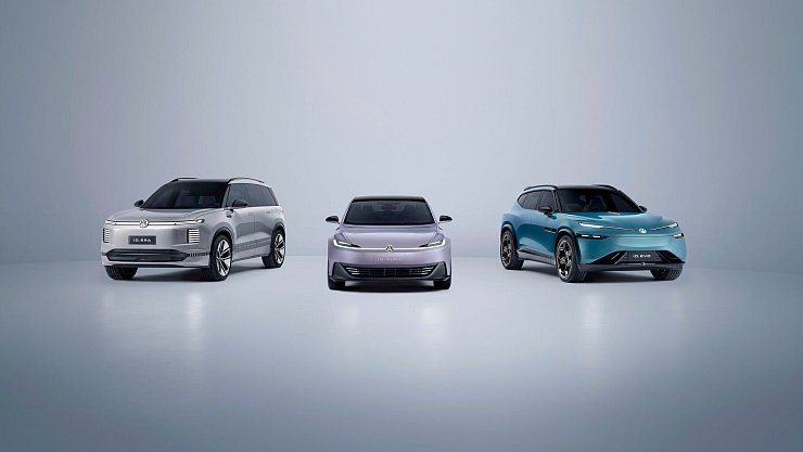 Volkswagen präsentierte auf der Autoshow in Shanghai die Studien ID.Era (l-r), ID.Aura und ID.Evo. - © Volkswagen AG/dpa-tmn