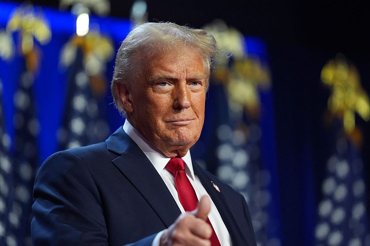 Trumps Team informierte bereits über eine Geheimdienstwarnung vor Bedrohungen aus dem Iran. (Archivbild) - © Evan Vucci/AP