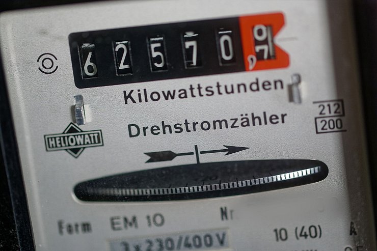 Mit einem Wechsel des Stromanbieters lässt sich sparen. - © Henning Kaiser/dpa