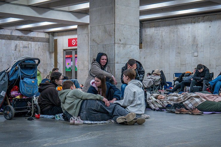 Massive russische Angriffe hatten erneut schwere Folgen für die Menschen in der Ukraine. - © Dan Bashakov/AP/dpa