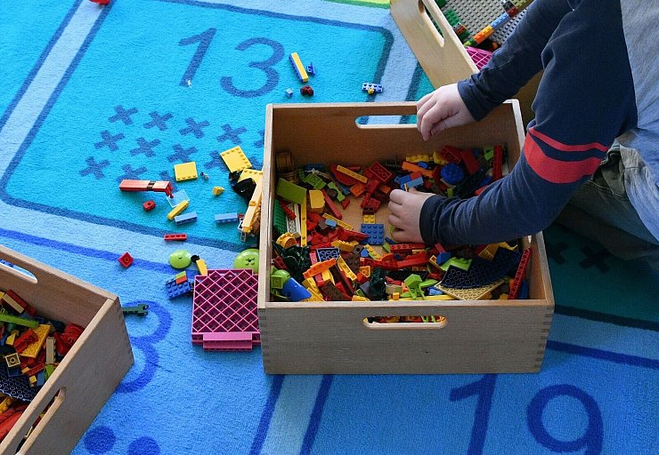 Die frühkindliche Bildung hilft, Entwicklungslücken zu schließen. - © Bernd Settnik/dpa