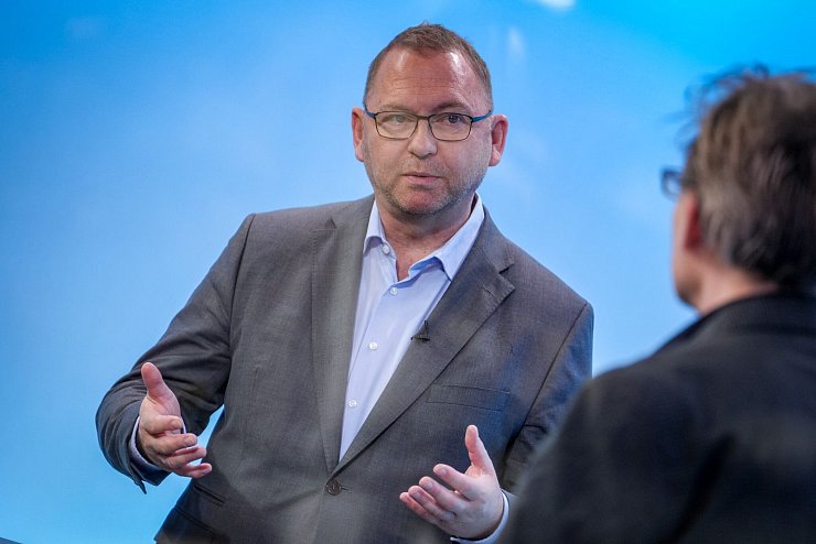 Verdi-Chef Werneke steht vor einer großen Tarifrunde. - © Kay Nietfeld/dpa