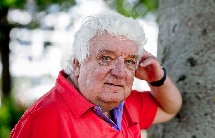 Hans Meiser ist tot. Der Fernsehmoderator ist im Alter von 77 Jahren gestorben. - © Markus Scholz/dpa