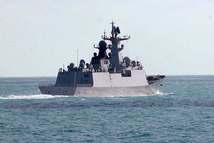 Die Schiffe befinden sich in internationalen Gewässern - könnten aber eine Gefahr für den Luftverkehr sein. - © Uncredited/Royal Australian Navy/ADF/AP/dpa