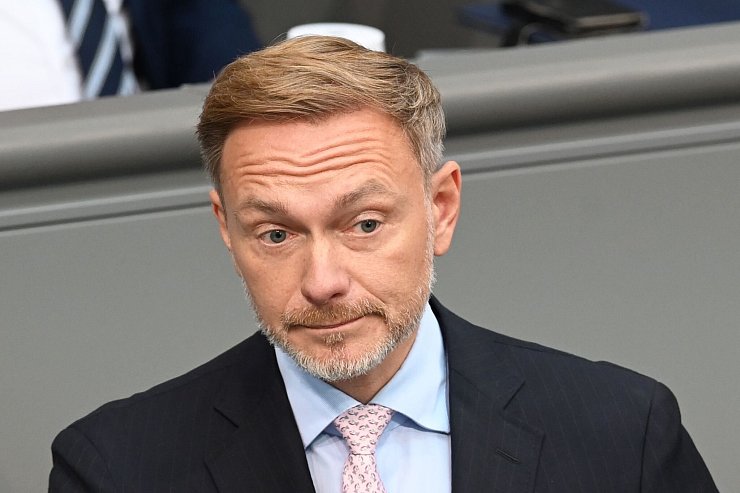 Finanzminister Christian Lindner warnt vor einer Verschärfung der handelspolitischen Auseinandersetzung. (Archivbild) - © Anna Ross/dpa