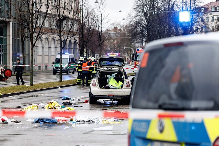 Mitte Februar war ein Auto in München in eine Menschengruppe gefahren. (Archivbild) - © Matthias Balk/dpa