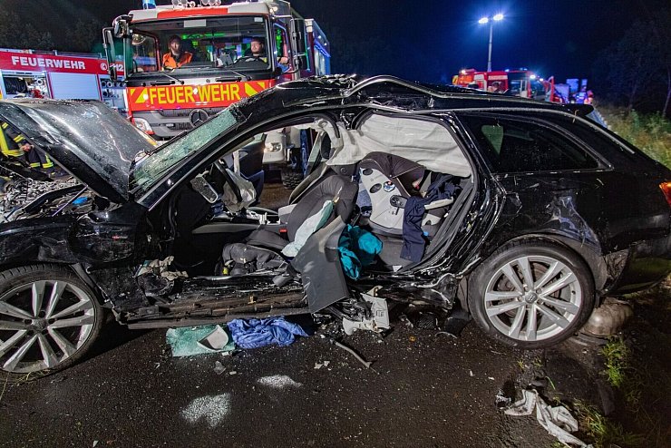 Bei einem Verkehrsunfall auf der Autobahn 7 ist im August ein Ehepaar tödlich verletzt worden. (Archivbild) - © Kec/Fuldamedia /dpa