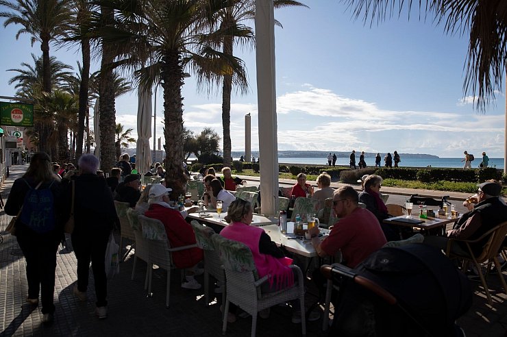 Mallorca ist bei den Deutschen auch im Winter beliebt. (Foto Archiv) - © Clara Margais/dpa