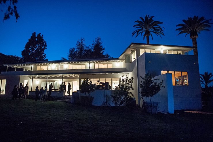 Das Thomas Mann Haus in Los Angeles bei seiner Eröffnung 2018, nachdem es die Bundesrepublik gekauft hatte. (Foto Archiv) - © Bernd von Jutrczenka/dpa