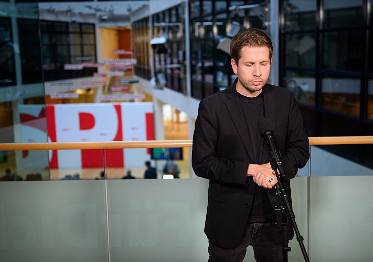 Kevin Kühnert trat - für viele Außenstehende überraschend - als SPD-Generalsekretär zurück. (Archivbild) - © Bernd von Jutrczenka/dpa