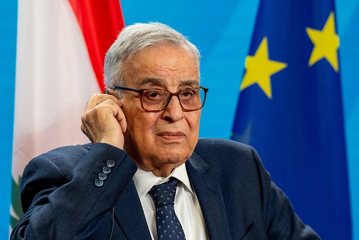 Libanons Außenminister Habib warnt vor einem großen Krieg. (Archivbild) - © Michael Kappeler/dpa
