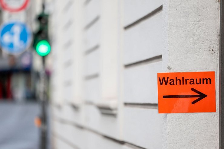 Rund 13,7 Millionen Stimmberechtigte sind zur Wahl aufgerufen. - © Thomas Banneyer/dpa