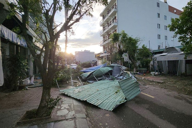 Meteorologen in Vietnam sagten weitere schwere Regenfälle voraus. - © Sy Thang/Vietnam News Agency/AP/dpa