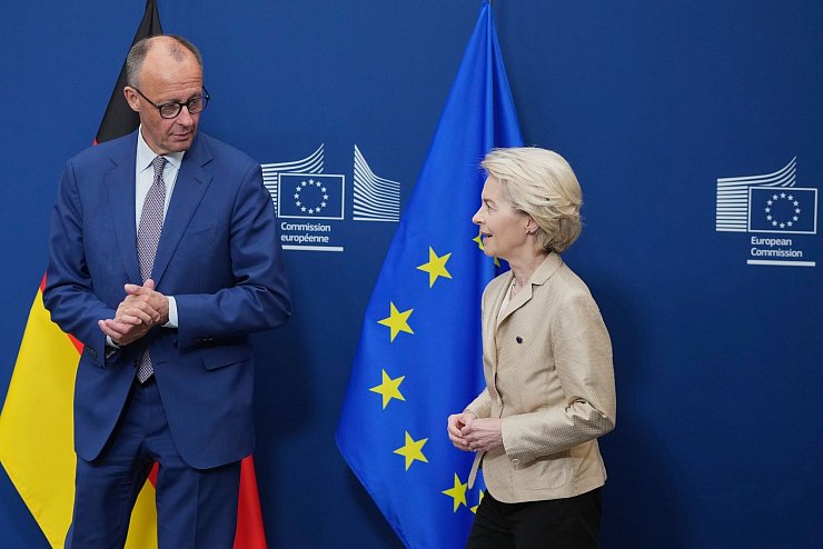 Die Bundesregierung wird den Haushaltsvorschlag der Kommission «nicht akzeptieren können», teilte der Regierungssprecher mit. - © Virginia Mayo/AP/dpa