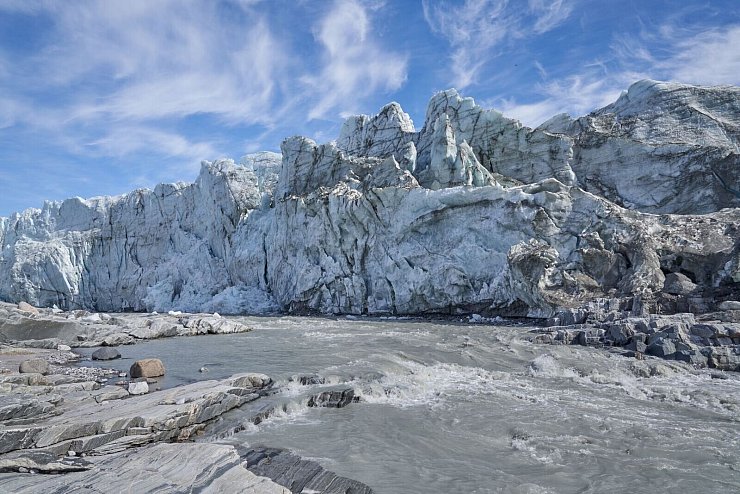 Die Kalbungsfront des Russell-Gletschers, Kangerlussuaq, Grönland. - © Sepp Kipfstuhl/Alfred-Wegener-Institut, Helmhol/dpa