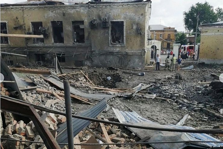 Bei einer Explosion in der südrussischen Stadt Taganrog wurden mehrere Menschen verletzt. - © AP/dpa
