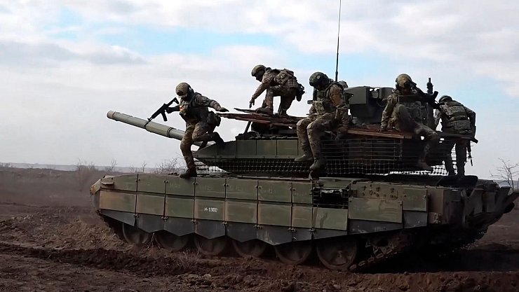 Russische Truppen rücken in der Ostukraine weiter vor. - © Uncredited/Russian Defense Ministry Press Service/AP/dpa