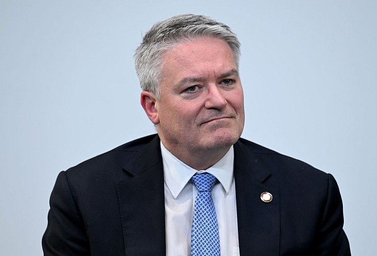 OECD-Generalsekretär Cormann sieht die Weltwirtschaft vor Herausforderungen und Unsicherheiten (Archivbild). - © Britta Pedersen/dpa