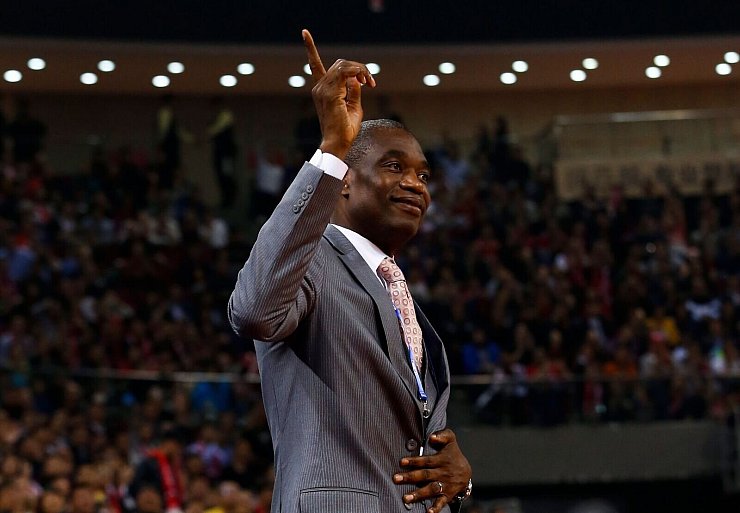 Dikembe Mutombo bewegte Menschen auch über den Basketball hinaus. - © Rolex Dela Pena/dpa