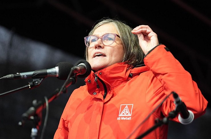 Die IG Metall findet das Tariftreuegesetz grundsätzlich richtig. (Archivbild) - © Marcus Brandt/dpa