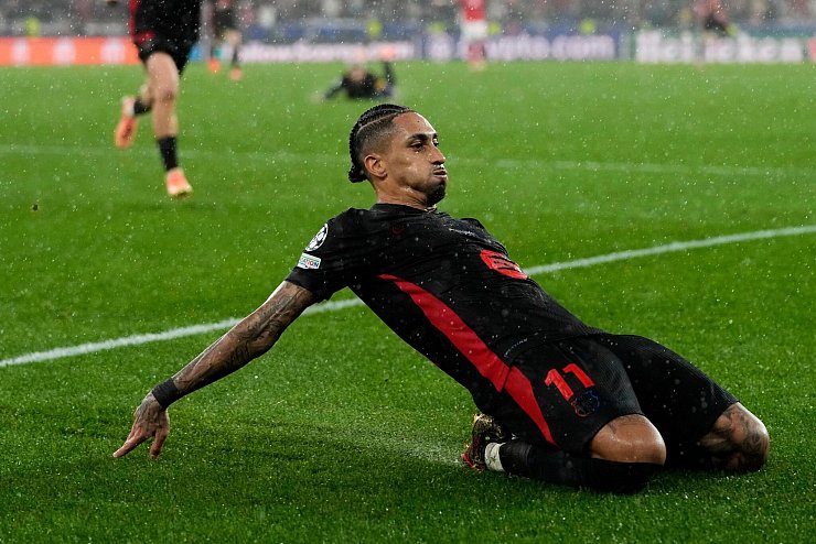 Ein Fußballnacht für die Geschichtsbücher. - © Armando Franca/AP/dpa